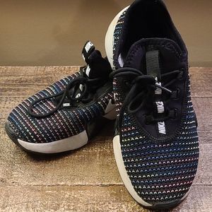 Nike Tennis Shoes